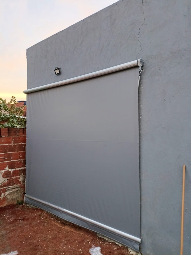 Toldo Cortina Retrátil instalado pela Cerrado